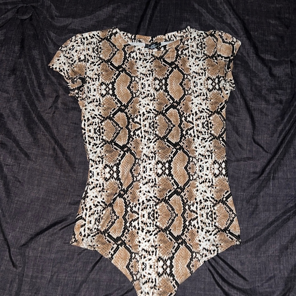 RUE21 snakeskin bodysuit size x-small